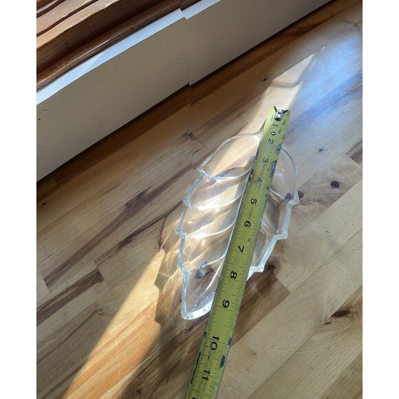 Vintage Clear Leaf Shaped Candy Nut Trinket Relish Dish --9" X 4" - Picture 2 of 5